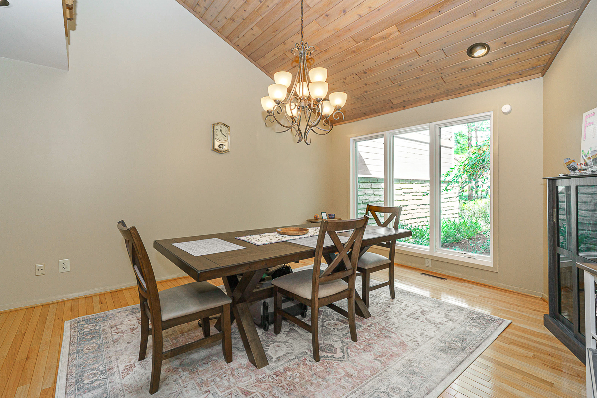 1037 Ravine Ridge Dr-34