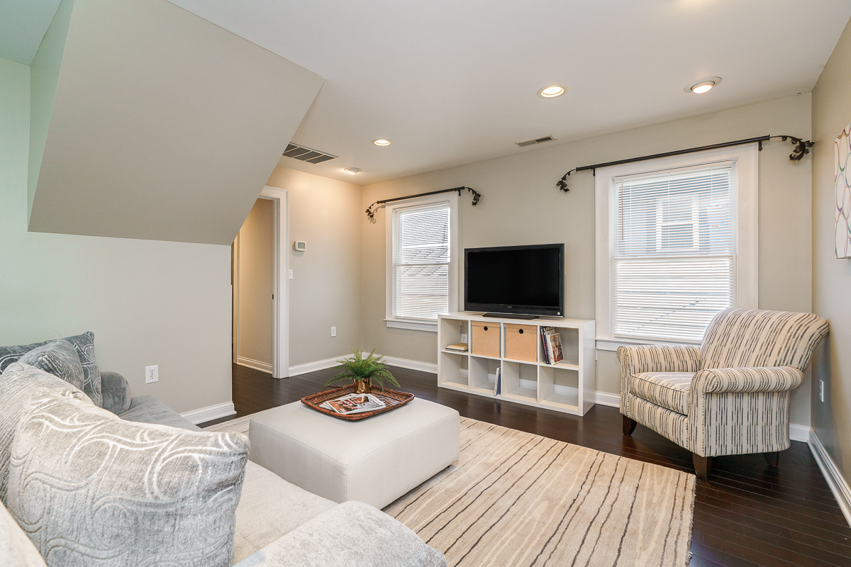 1225 Eastview Ave-33