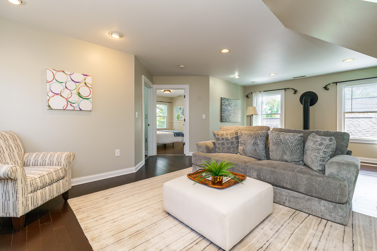 1225 Eastview Ave-36