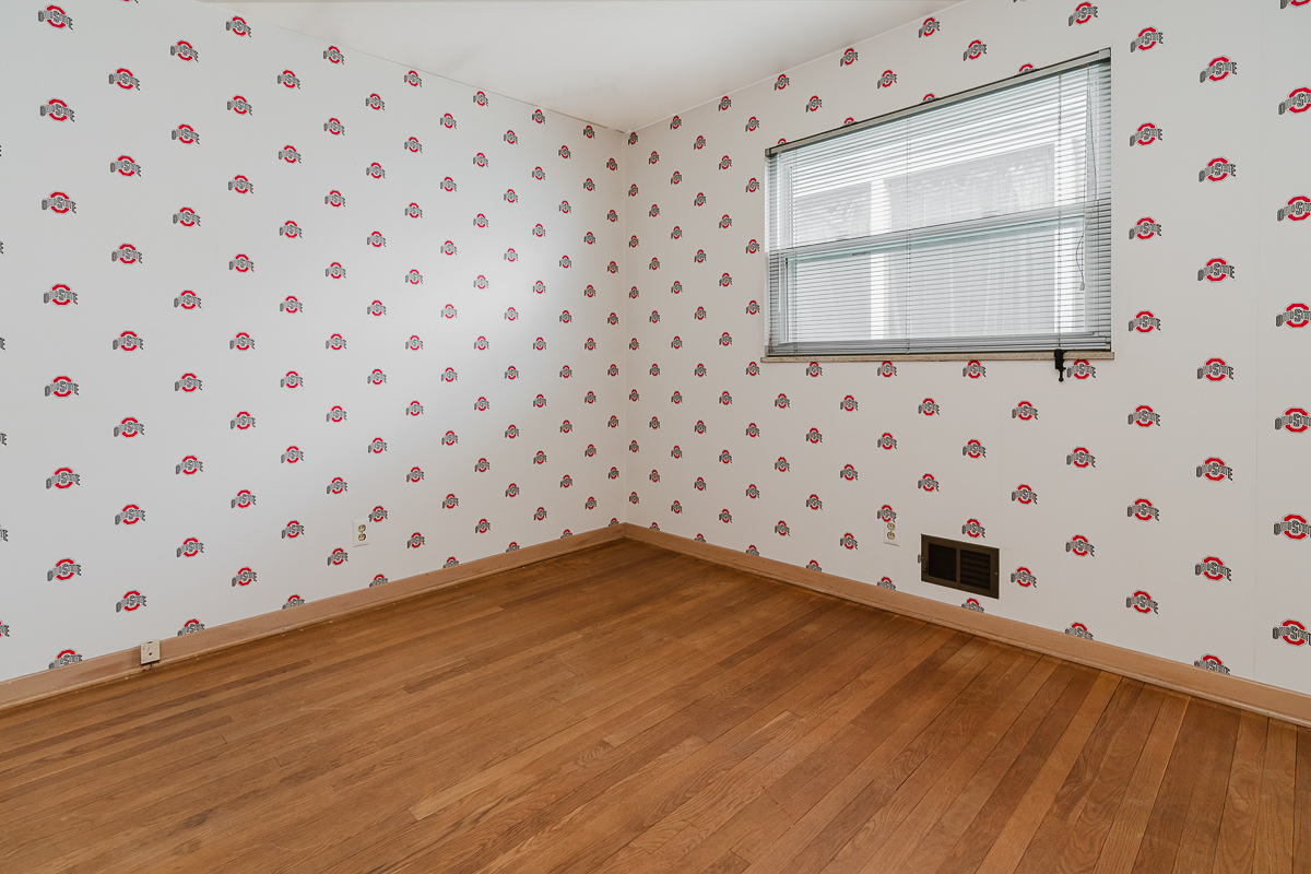 128 Letchworth Ave i-14