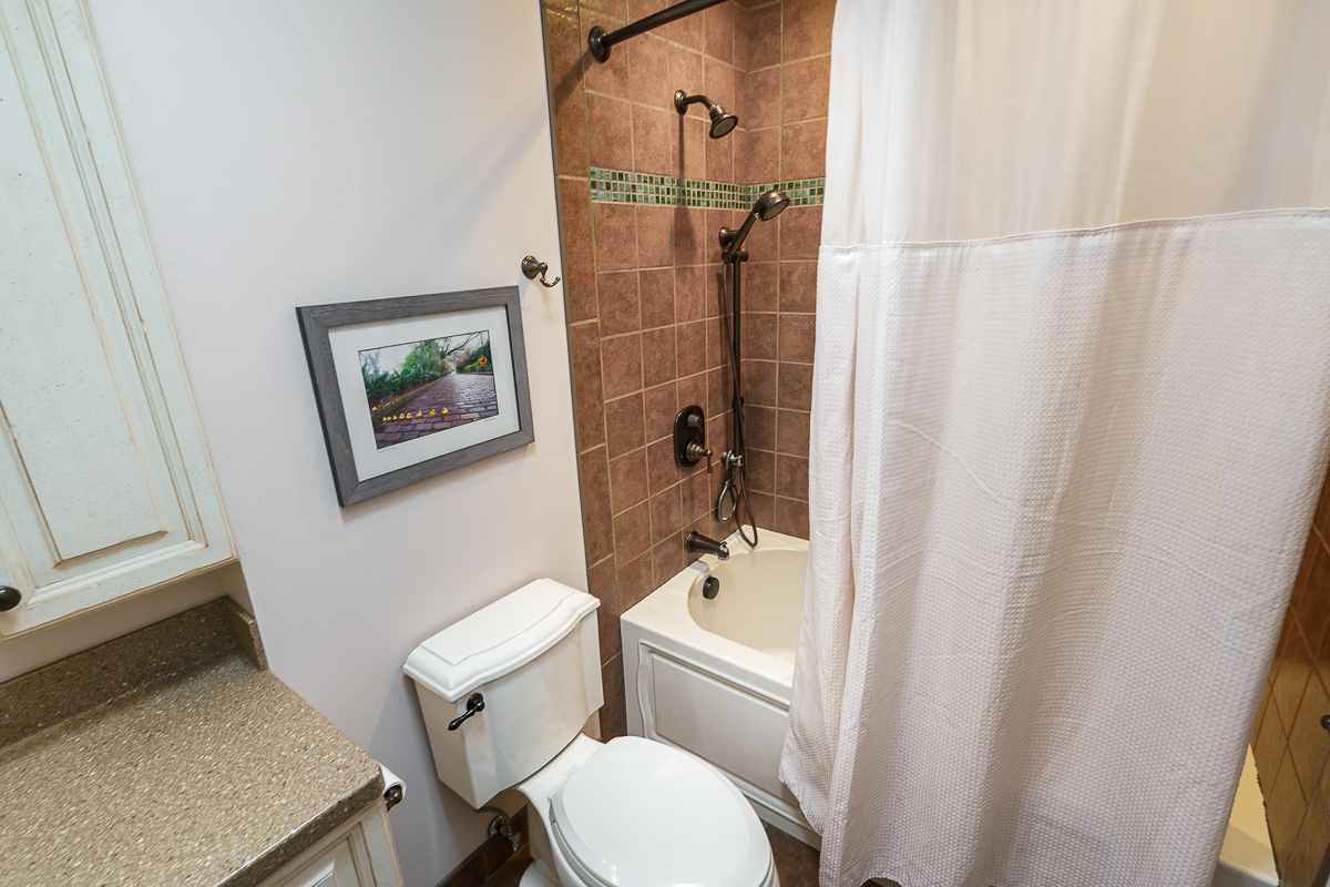 1332 Castleron Rd N-37