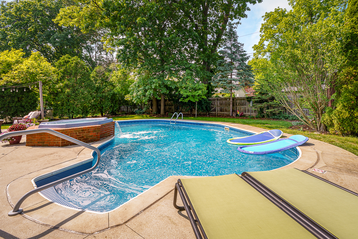 1332 Castleron Rd N-6