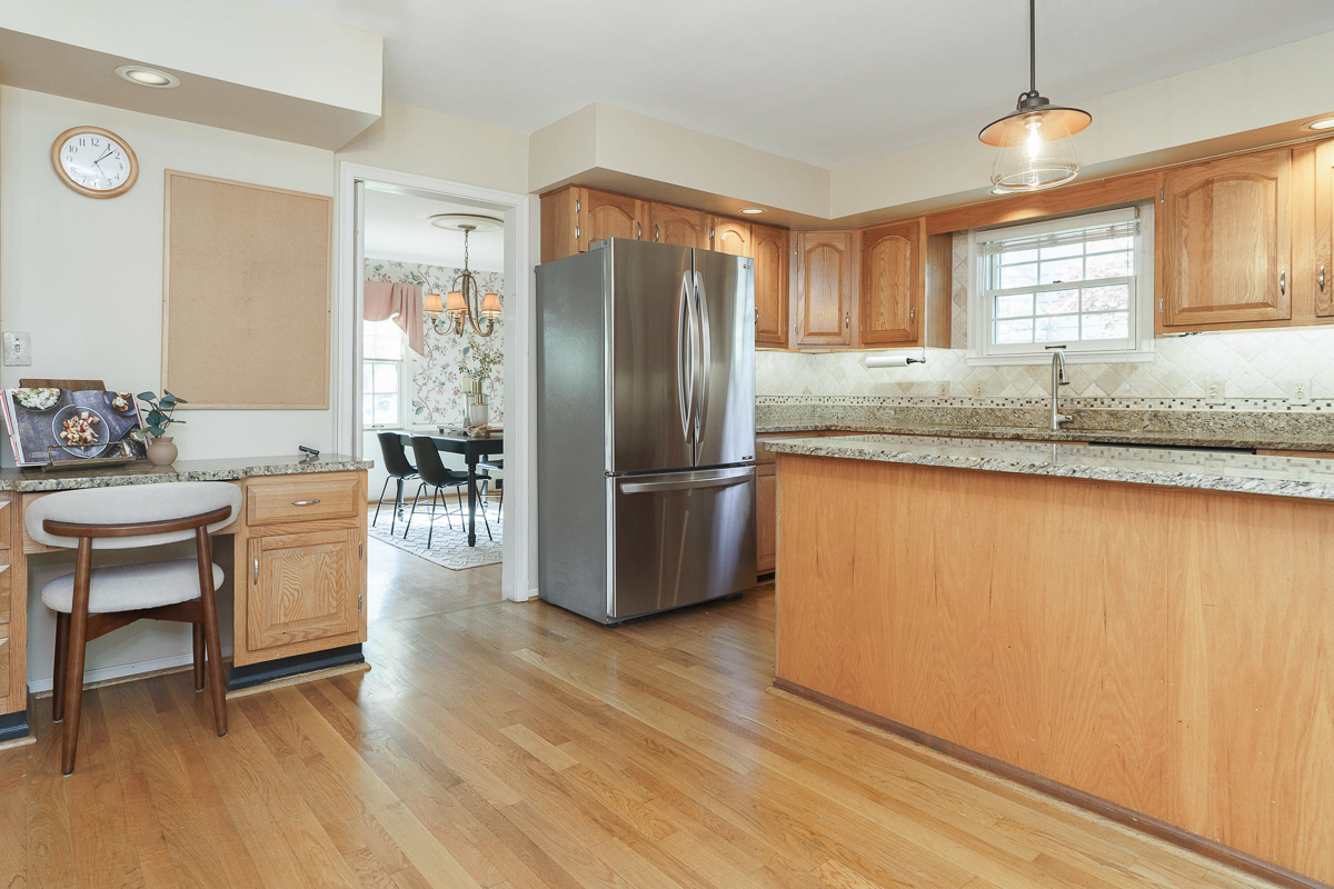 136 s Remington Rd-21