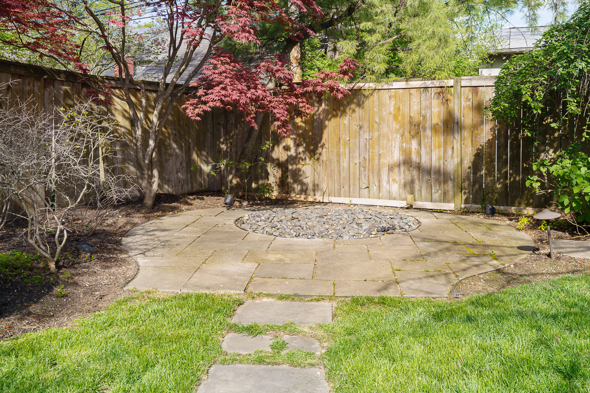 136 s Remington Rd-5