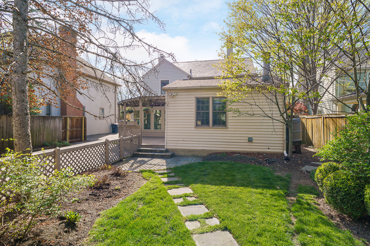 136 s Remington Rd-7