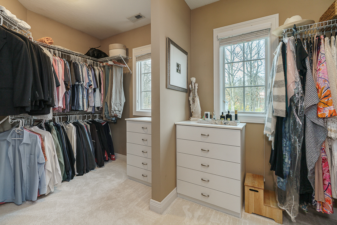 1403 Riverwood Ln-40