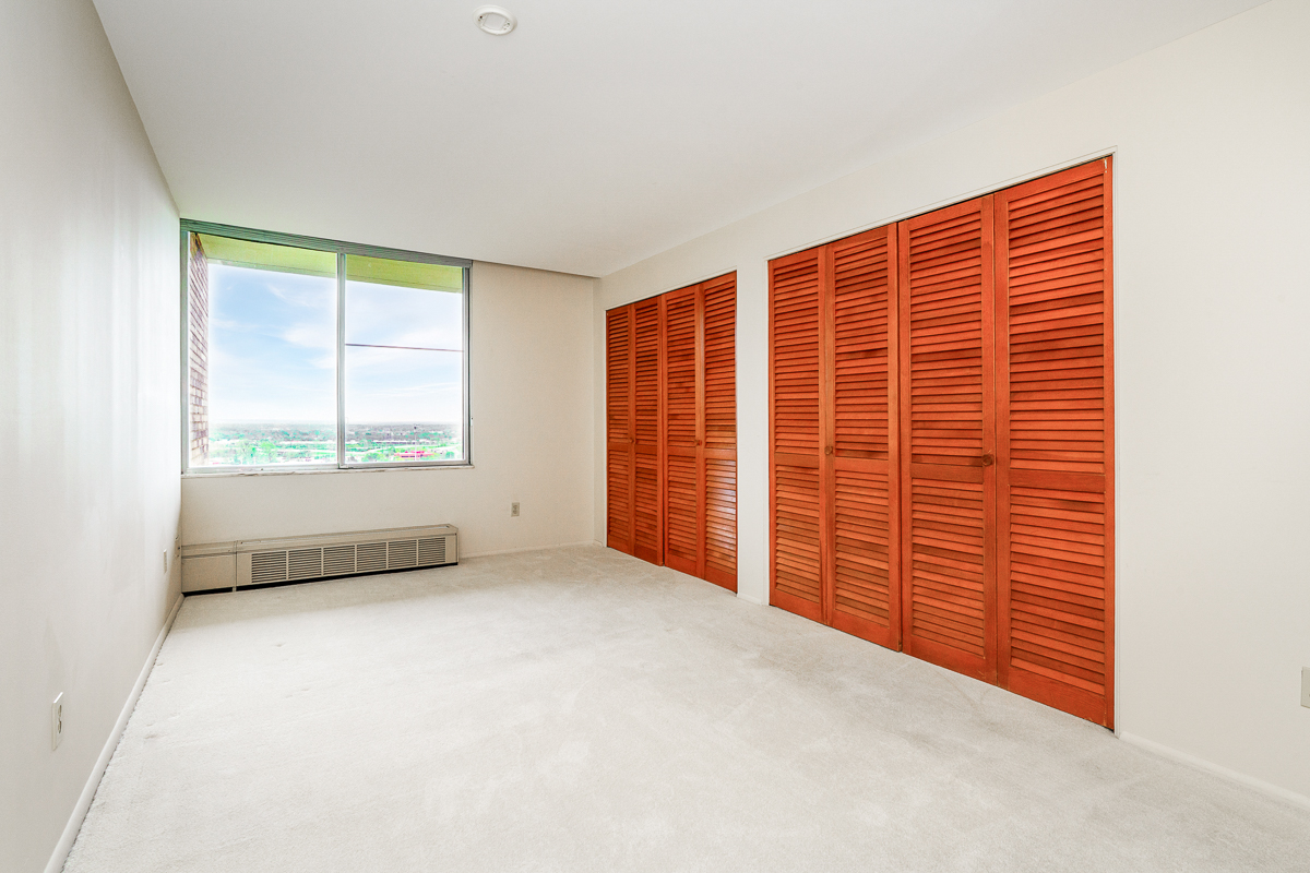 1000 Urlin Ave #1407-27