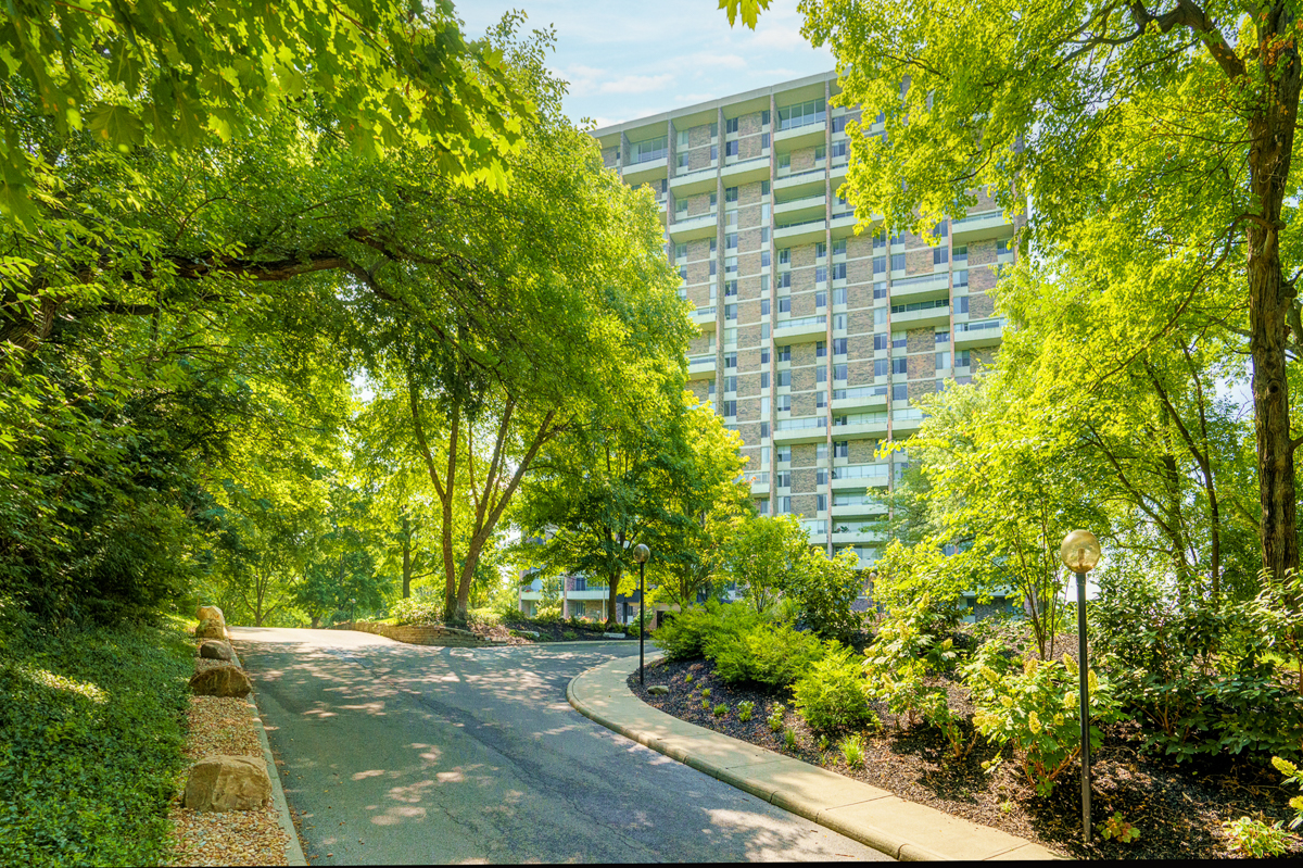 1000 Urlin Ave #1407-8