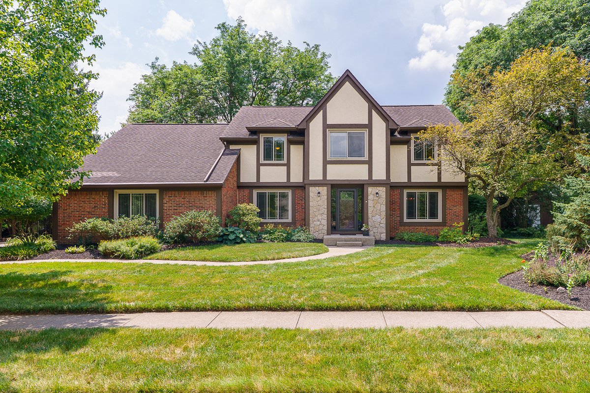 1425 Briarmeadow Dr-1