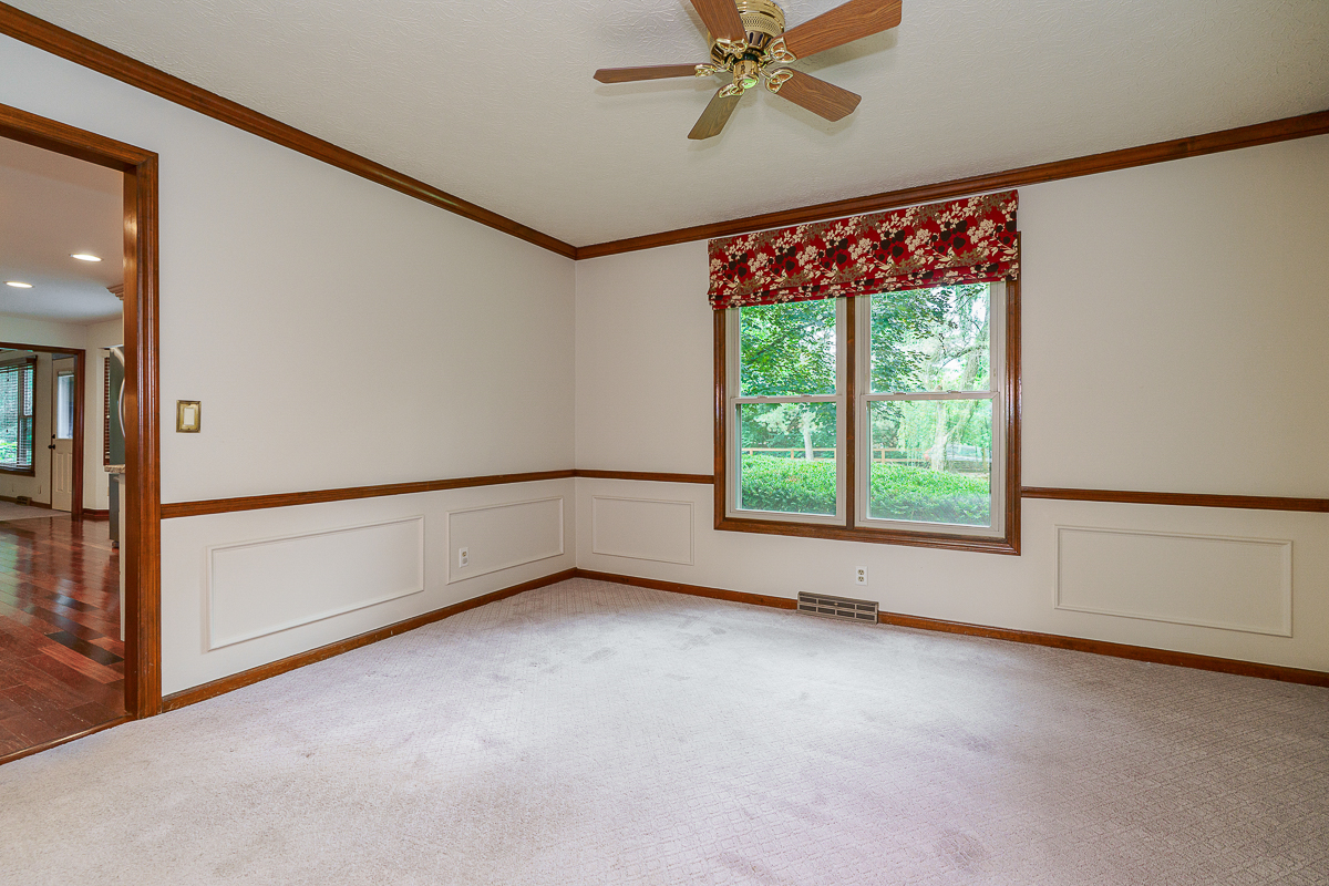 1425 Briarmeadow Dr-17