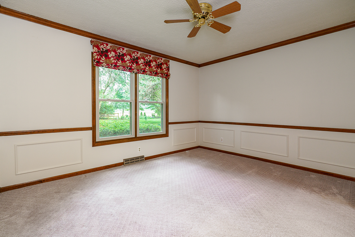 1425 Briarmeadow Dr-18