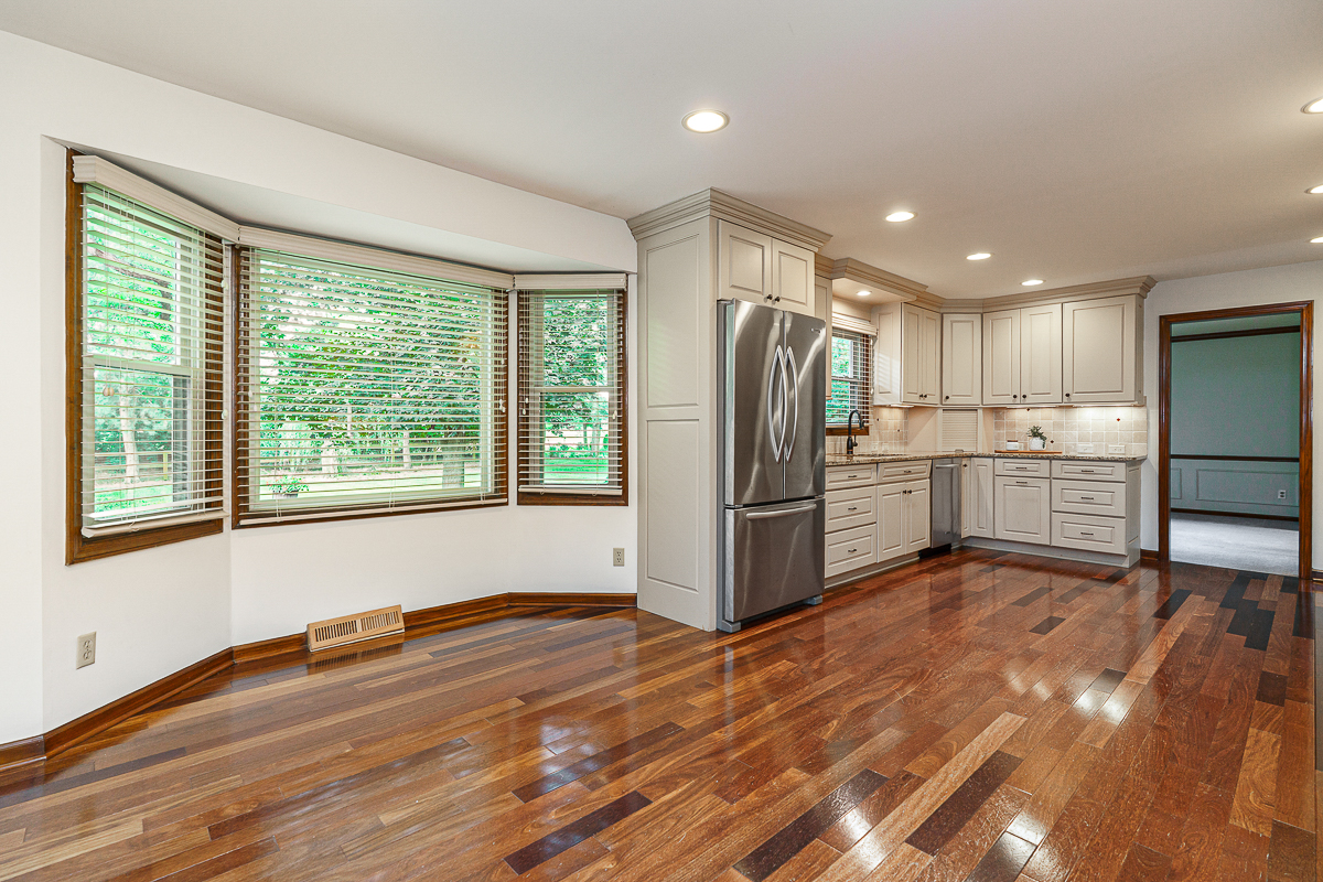 1425 Briarmeadow Dr-23