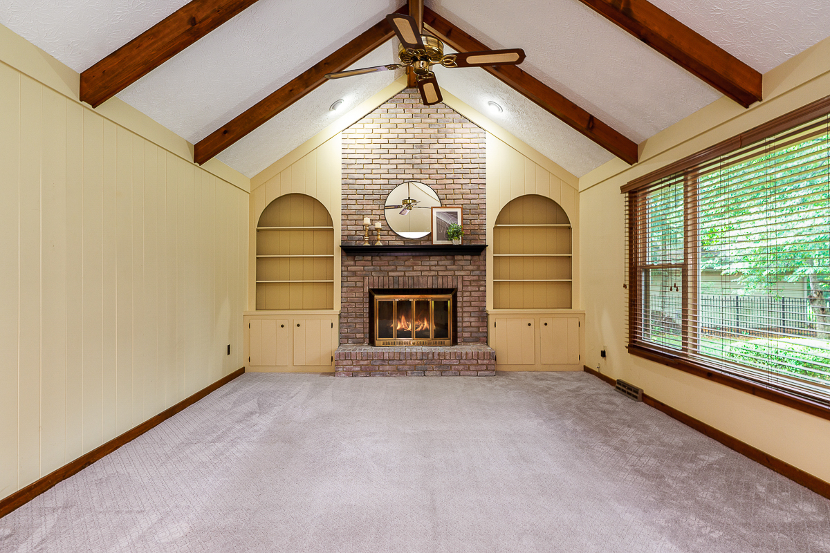 1425 Briarmeadow Dr-25