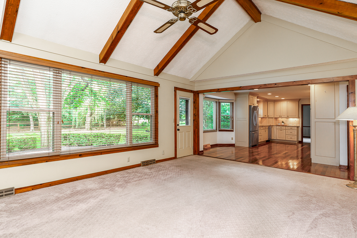 1425 Briarmeadow Dr-31