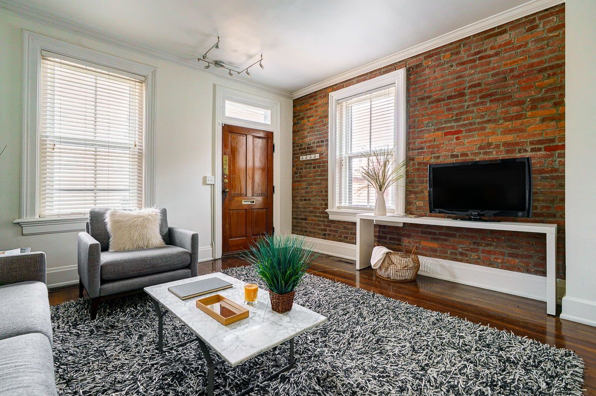 145 E Columbus St-11