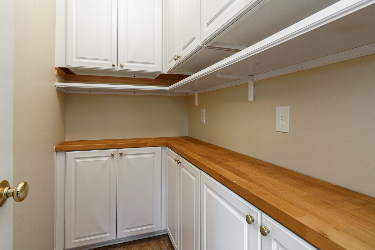 154 Wagon Trail S-18