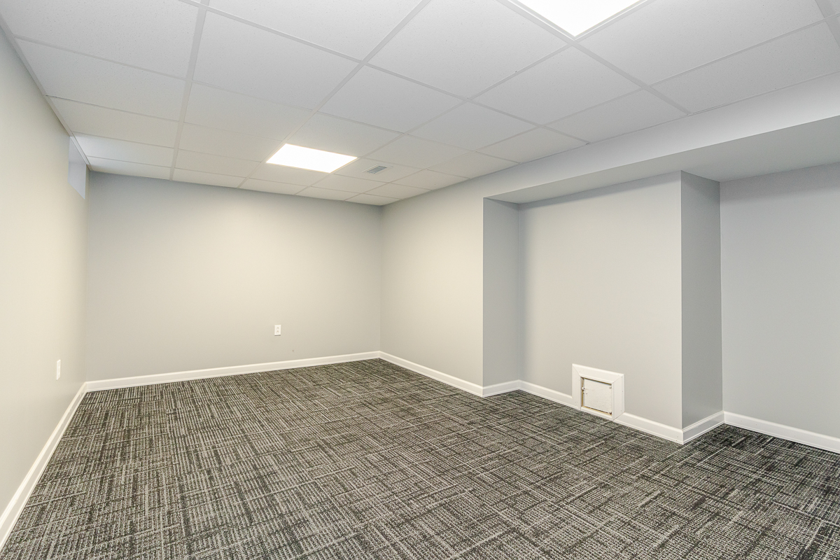 162 E Morrill Ave-12