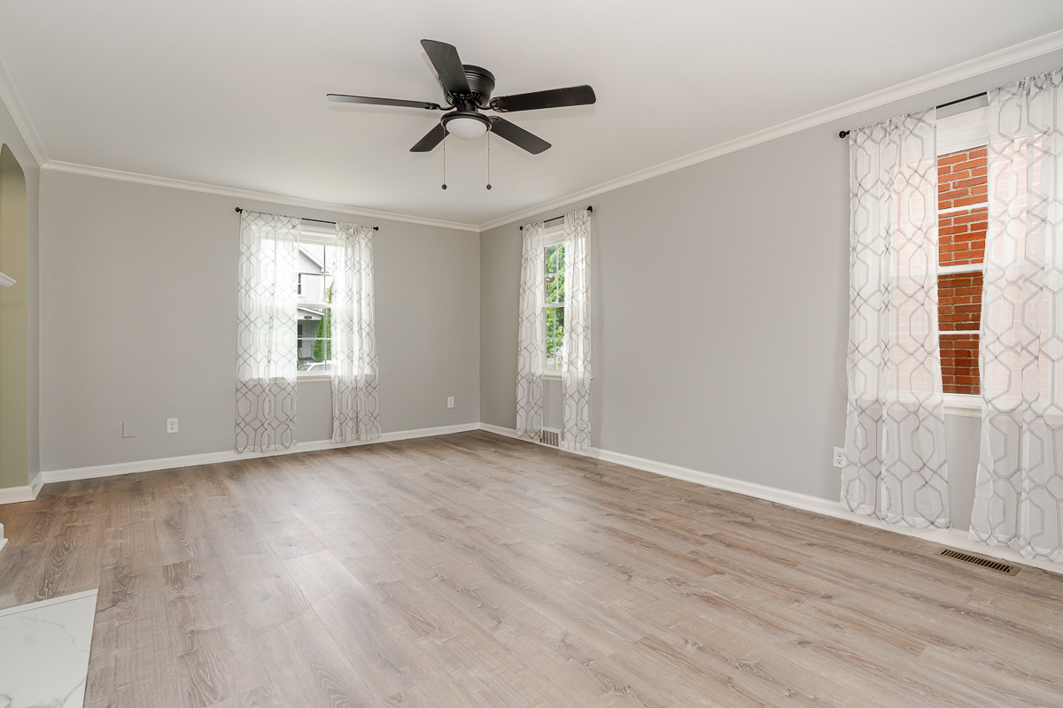 162 E Morrill Ave-16