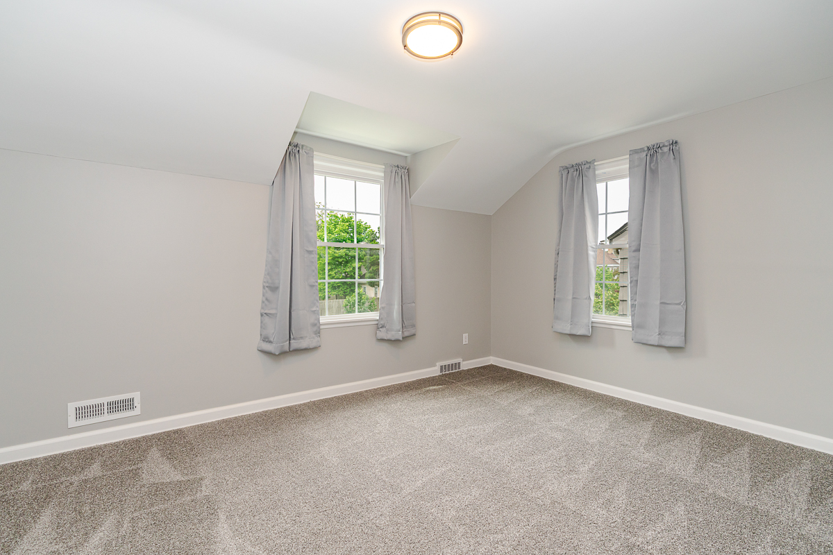 162 E Morrill Ave-31