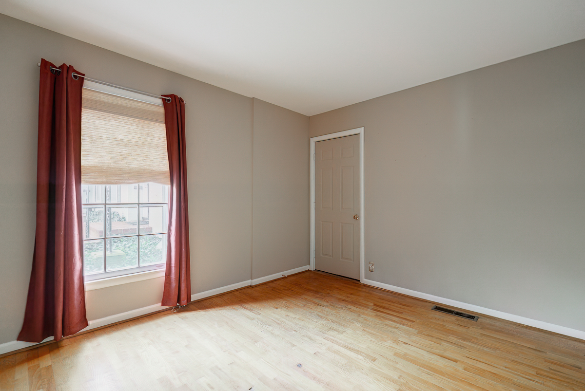 1631 Roxbury Rd Unit B5-30