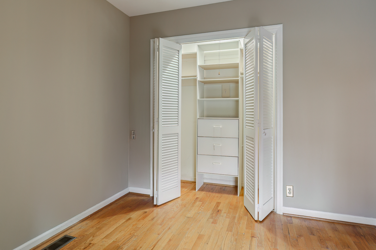 1631 Roxbury Rd Unit B5-32