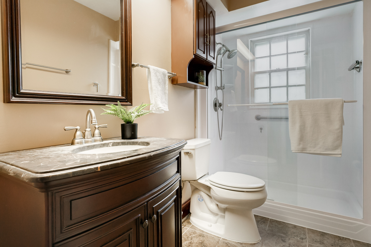 1631 Roxbury Rd Unit B5-33