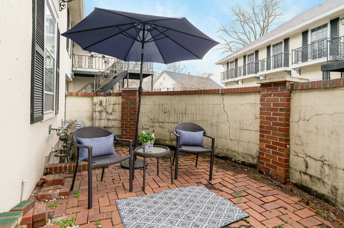 1631 Roxbury Rd Unit B5-5