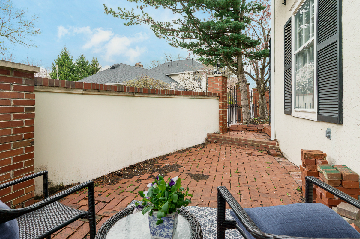 1631 Roxbury Rd Unit B5-6