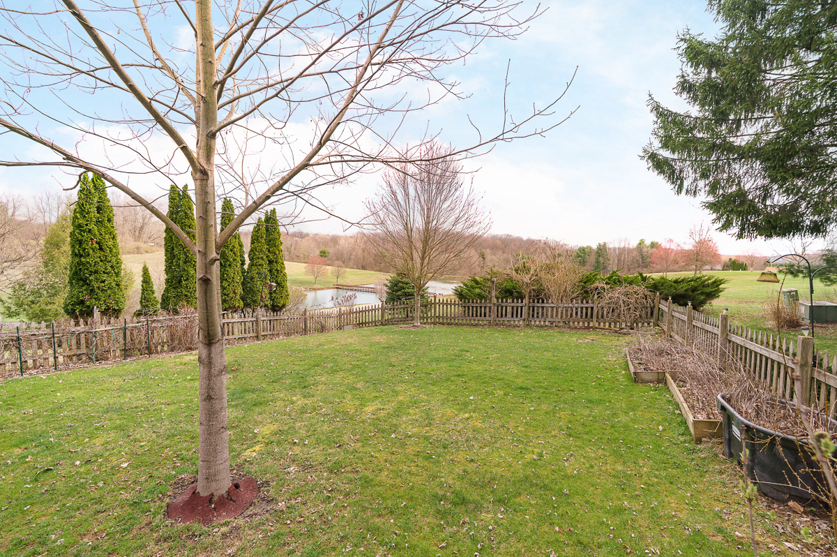 1708 Apple Valley Dr.--12