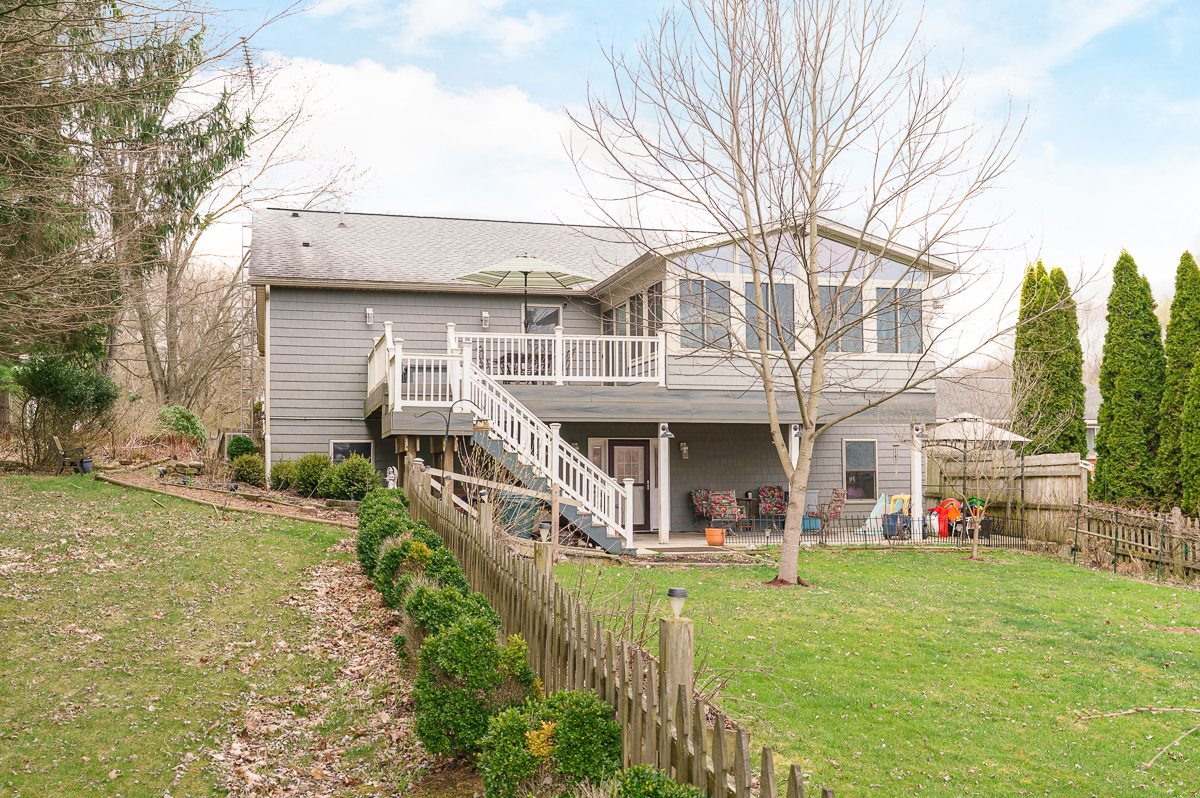 1708 Apple Valley Dr.--14