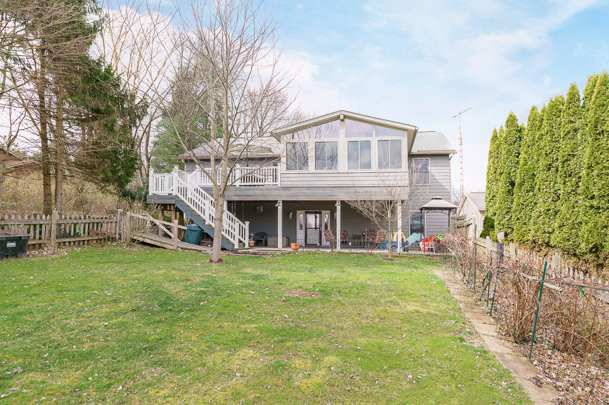 1708 Apple Valley Dr.--15