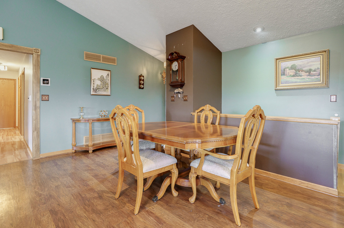 1708 Apple Valley Dr.--25