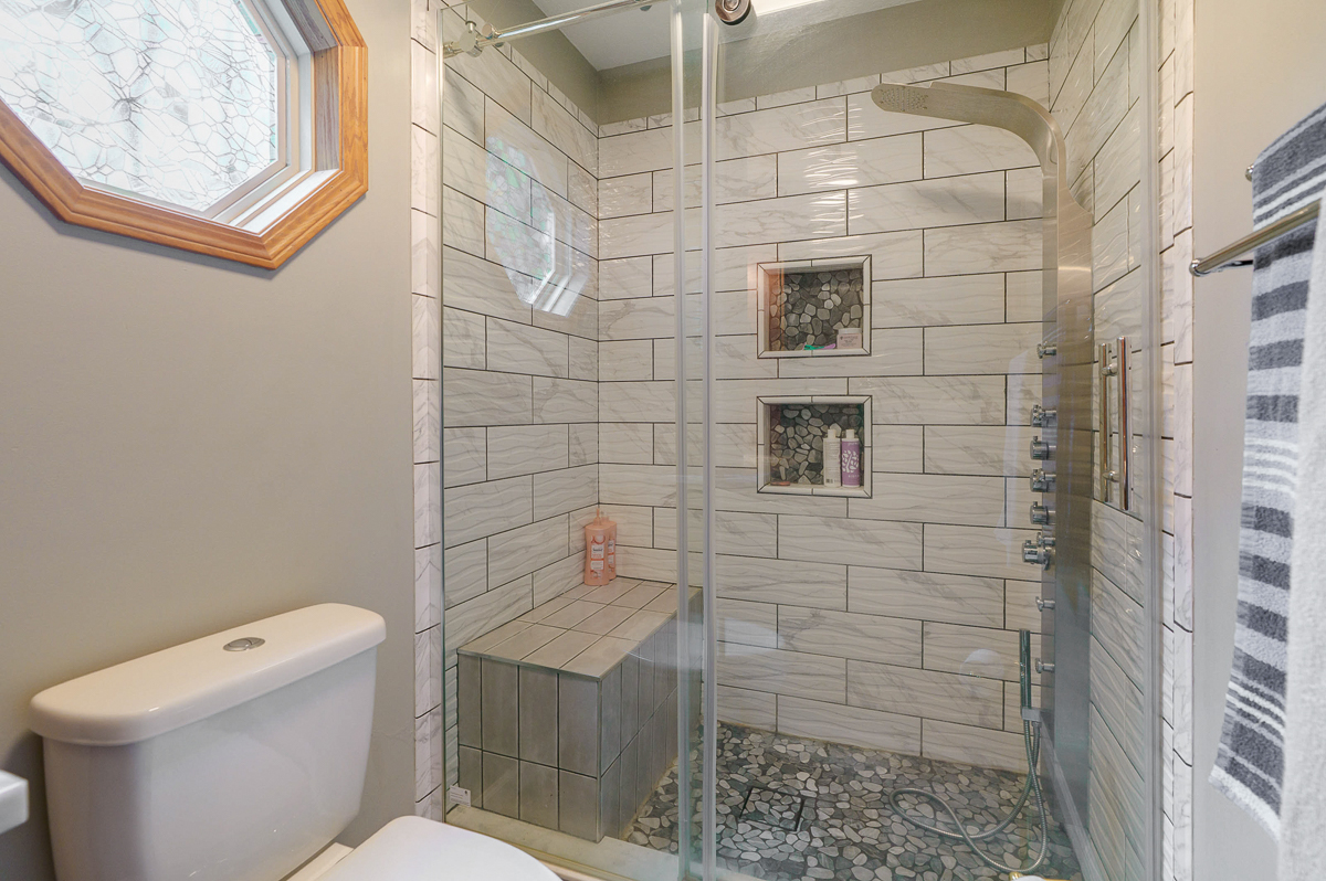 1708 Apple Valley Dr.--42