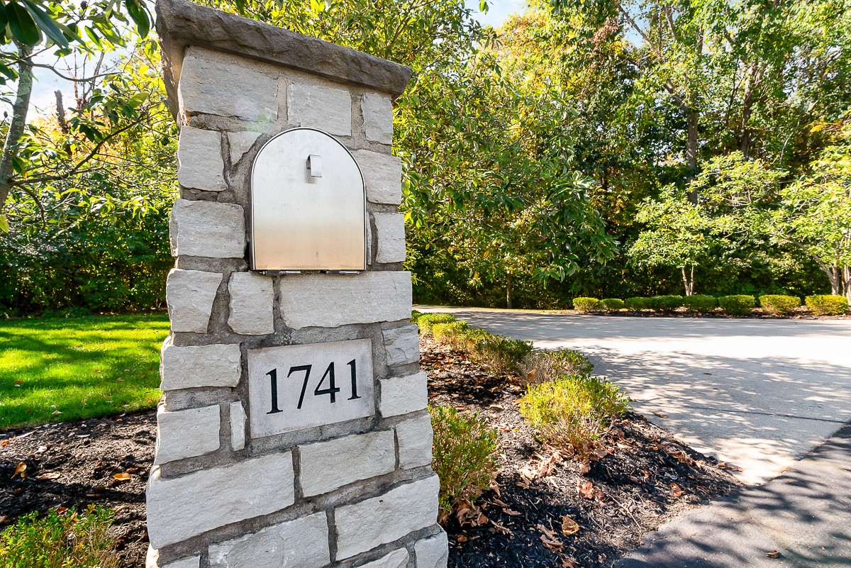 1741 Strathshire Hall Pl-2