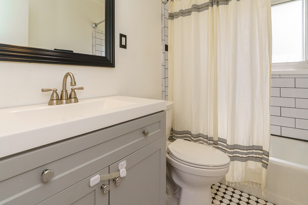 1711 Inchcliff Rd-31