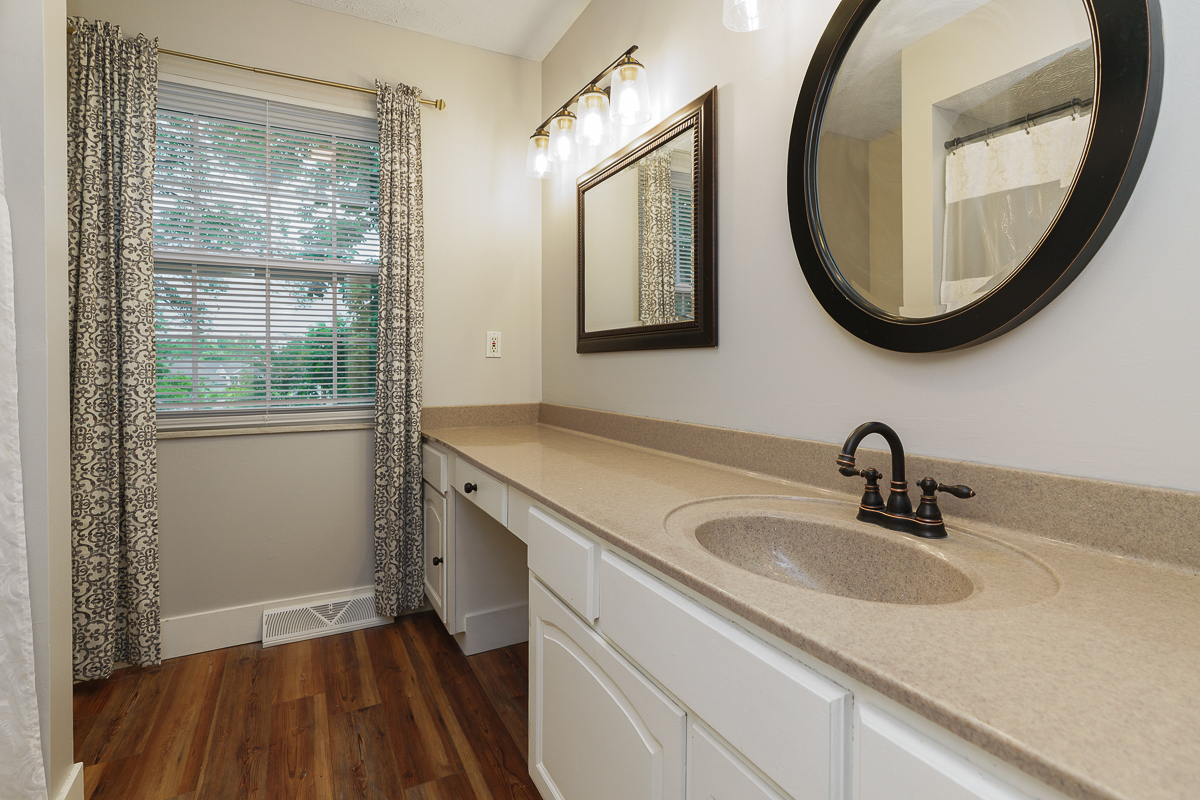 18204 Timber Trails Rd-37