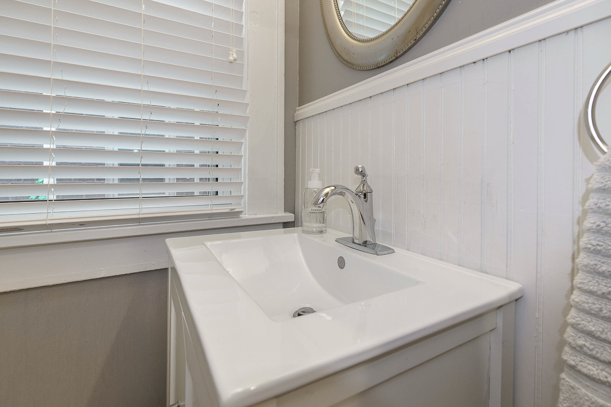 1833 Franklin Ave-35