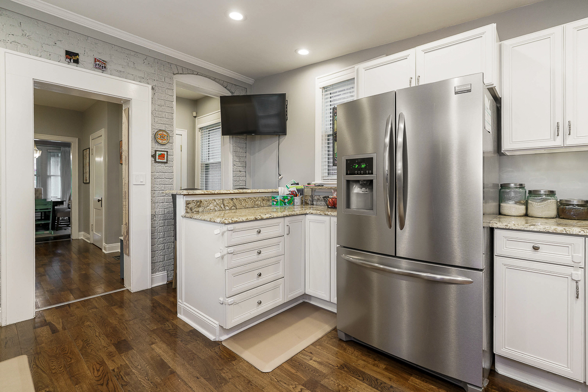 1833 Franklin Ave-39