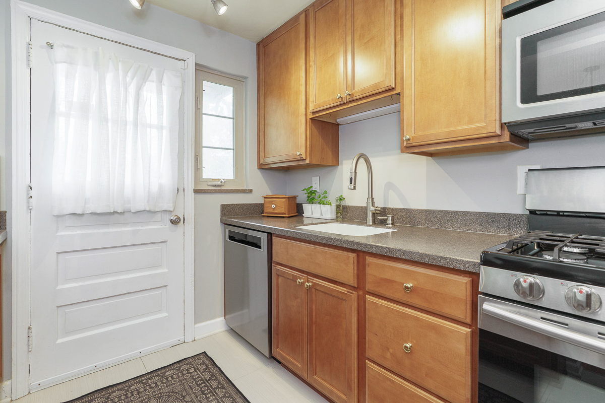 1838 Northwest Ct Unit B-18