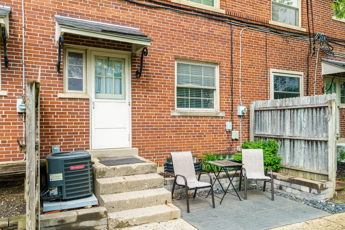 1838 Northwest Ct Unit B-4