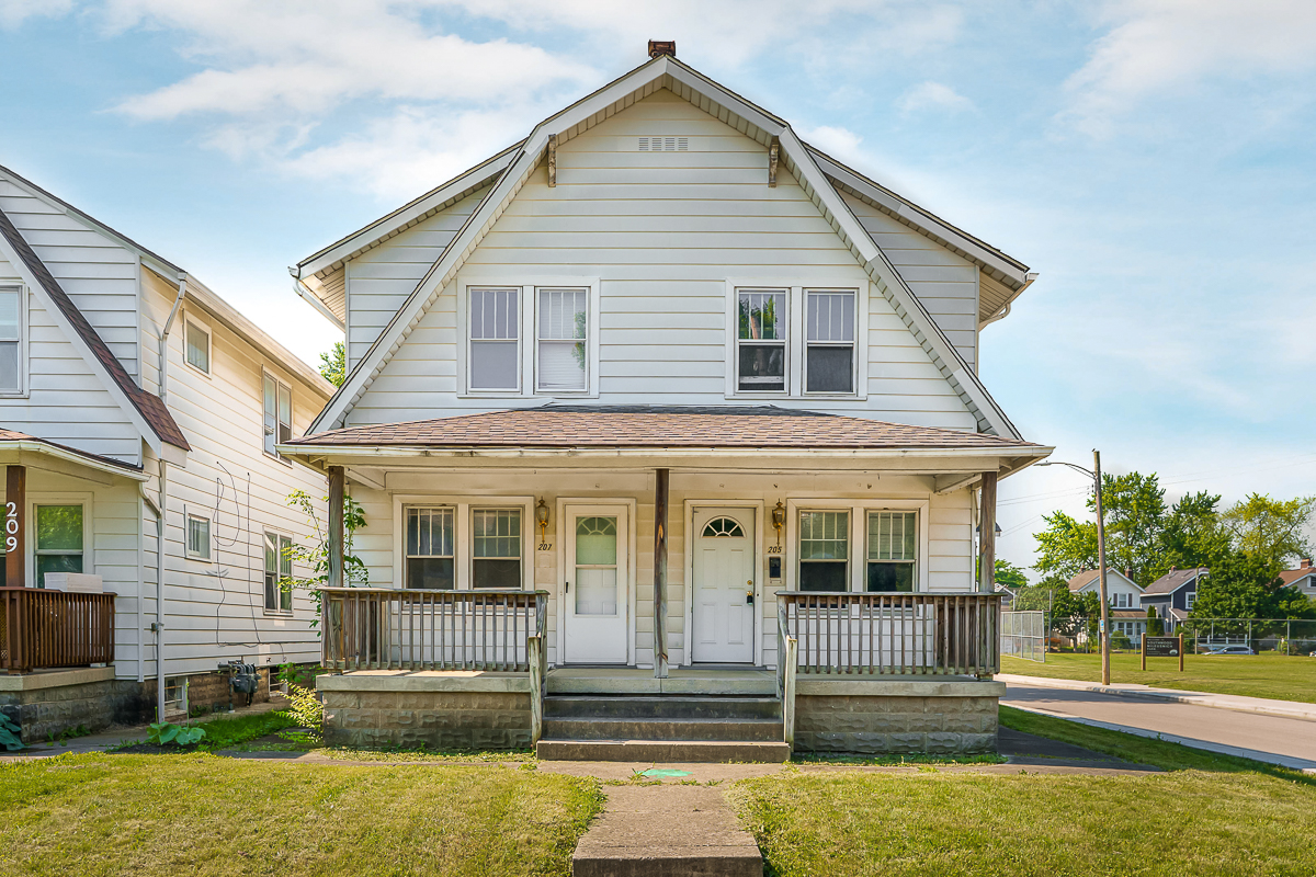 205-207 e Southwood Ave-1