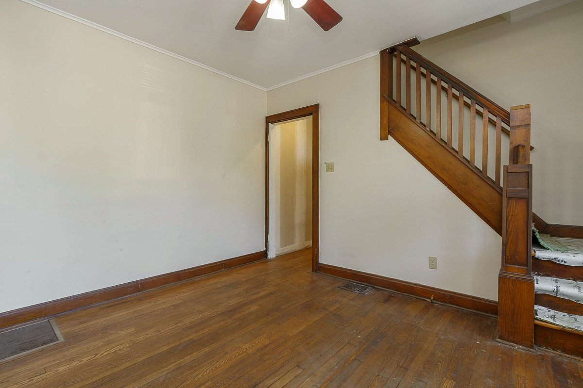 205-207 e Southwood Ave-11