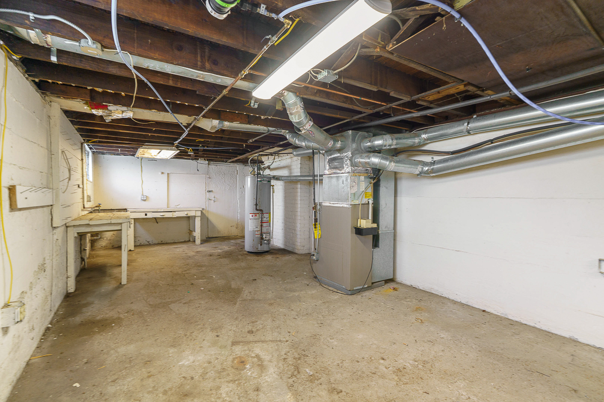 205-207 e Southwood Ave-15