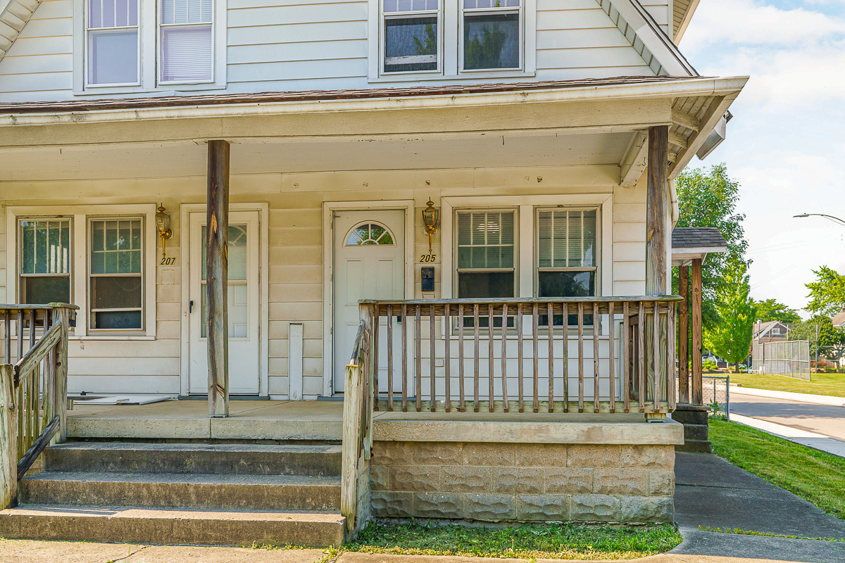 205-207 e Southwood Ave-3