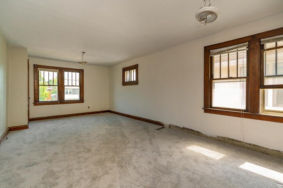 205-207 e Southwood Ave-30