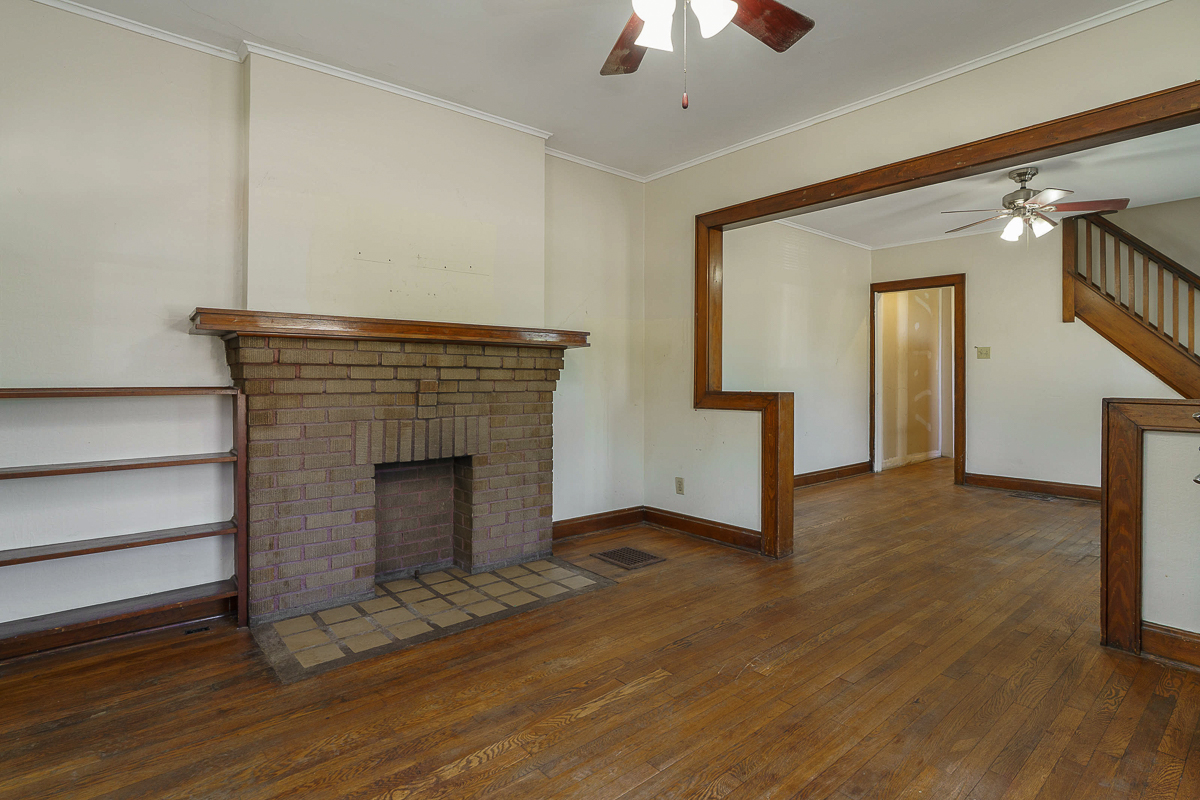 205-207 e Southwood Ave-9