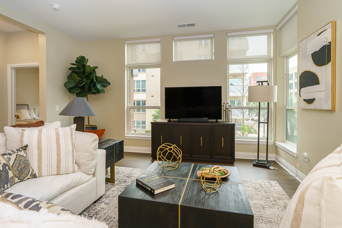 6640 Mooney St #208-8