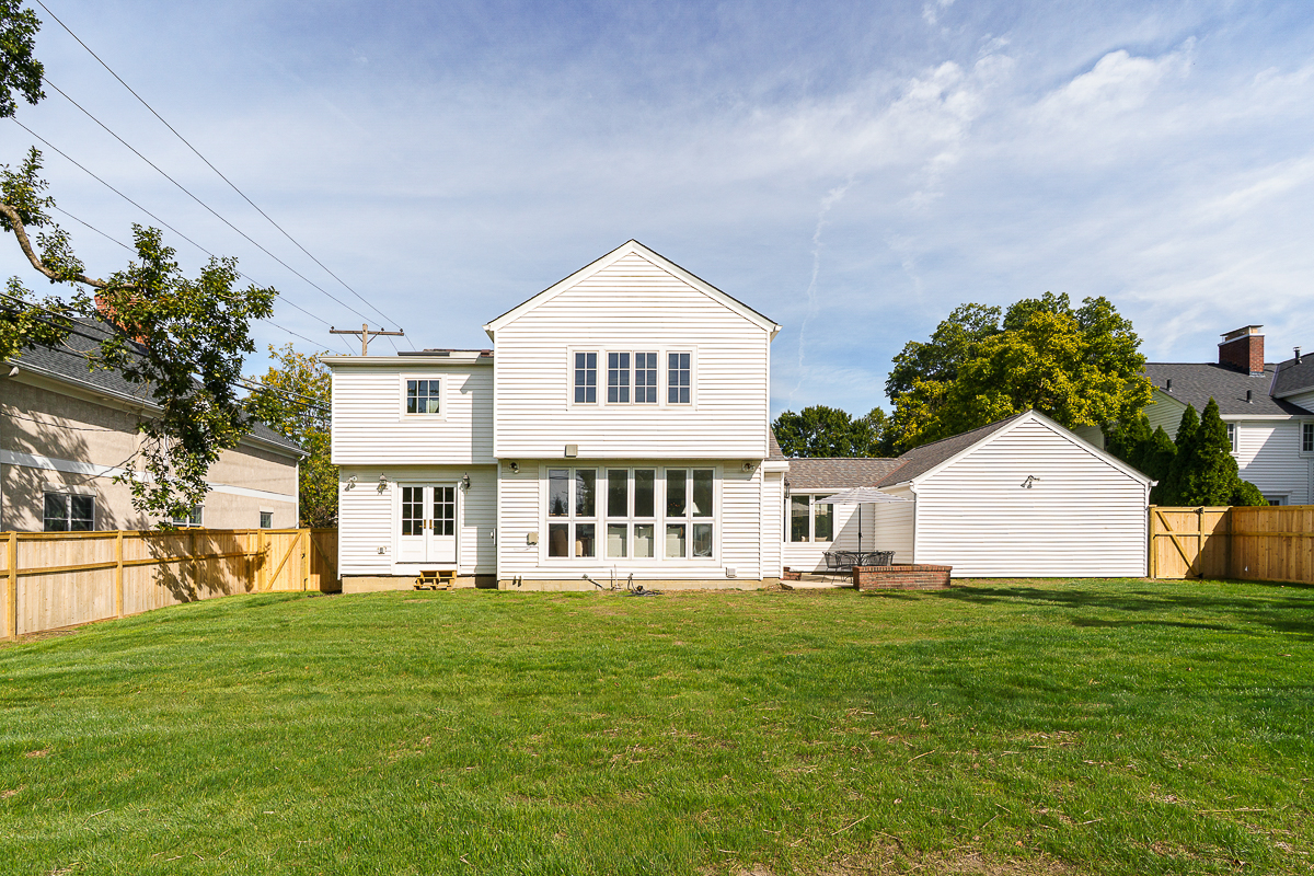 2109 Yorkshire Rd.--12