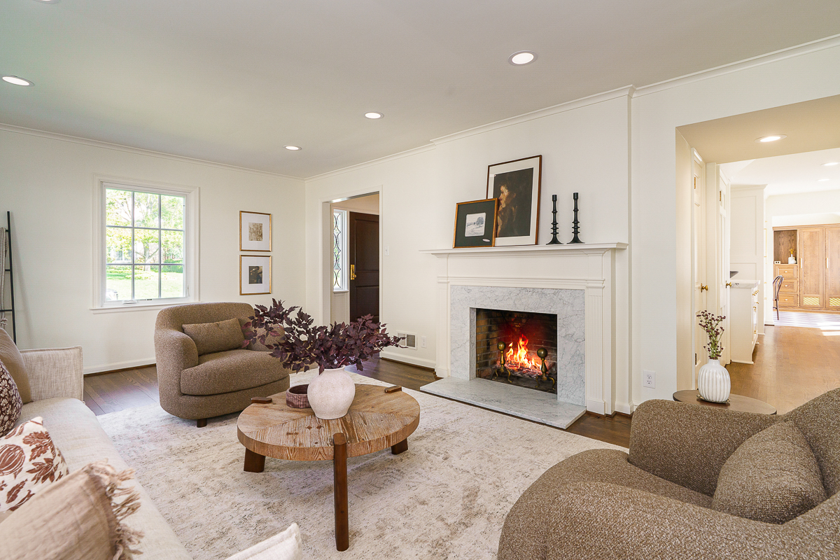 2109 Yorkshire Rd.--33