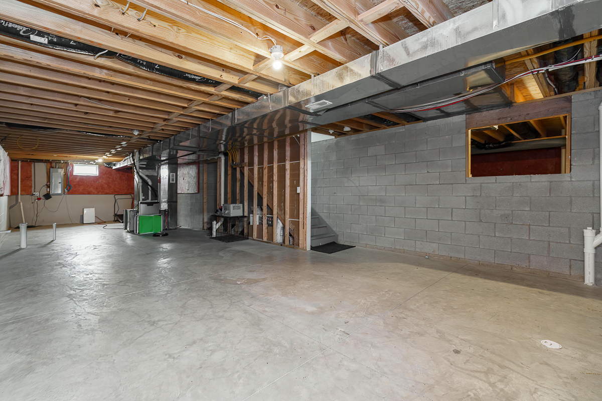 212 Partridge Ct-12